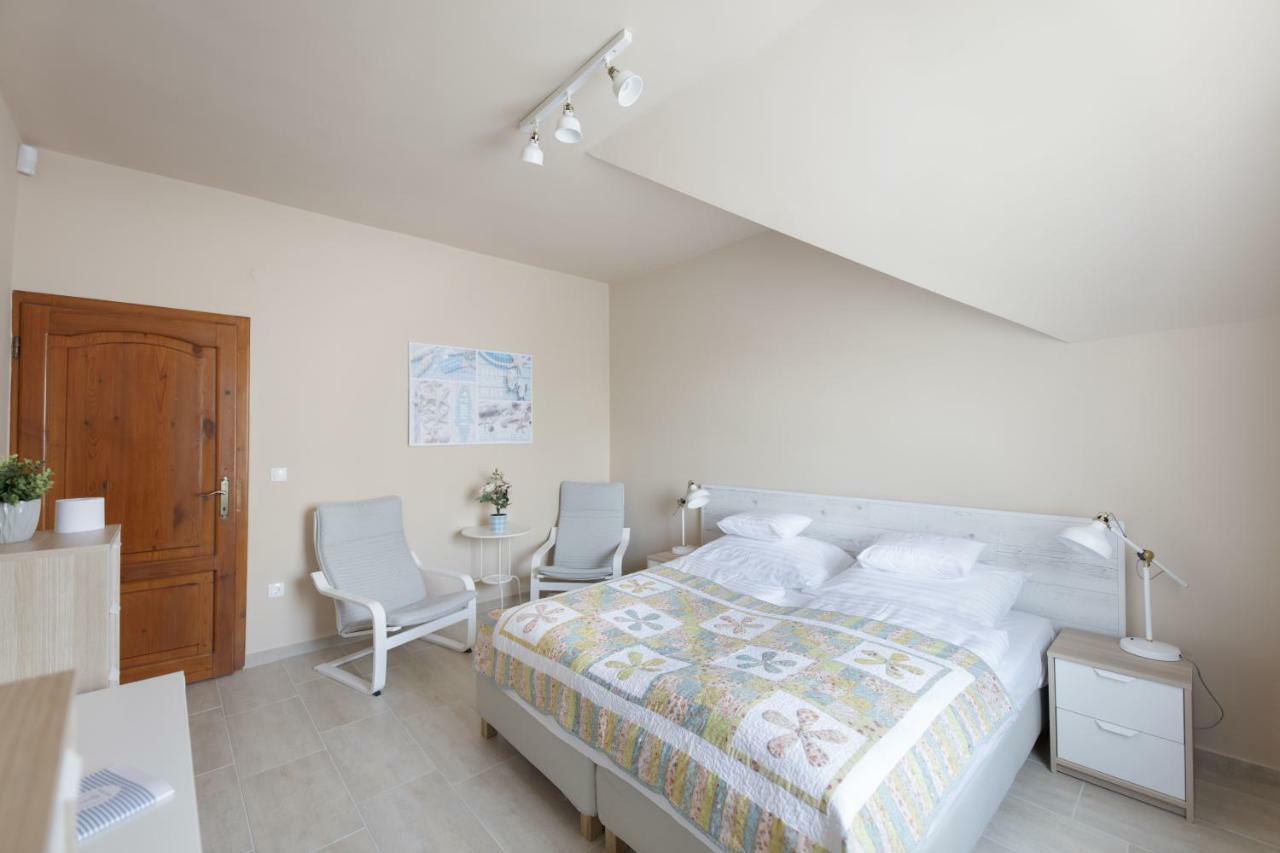Topart Apartman I バラトンフェニヴェシュ エクステリア 写真